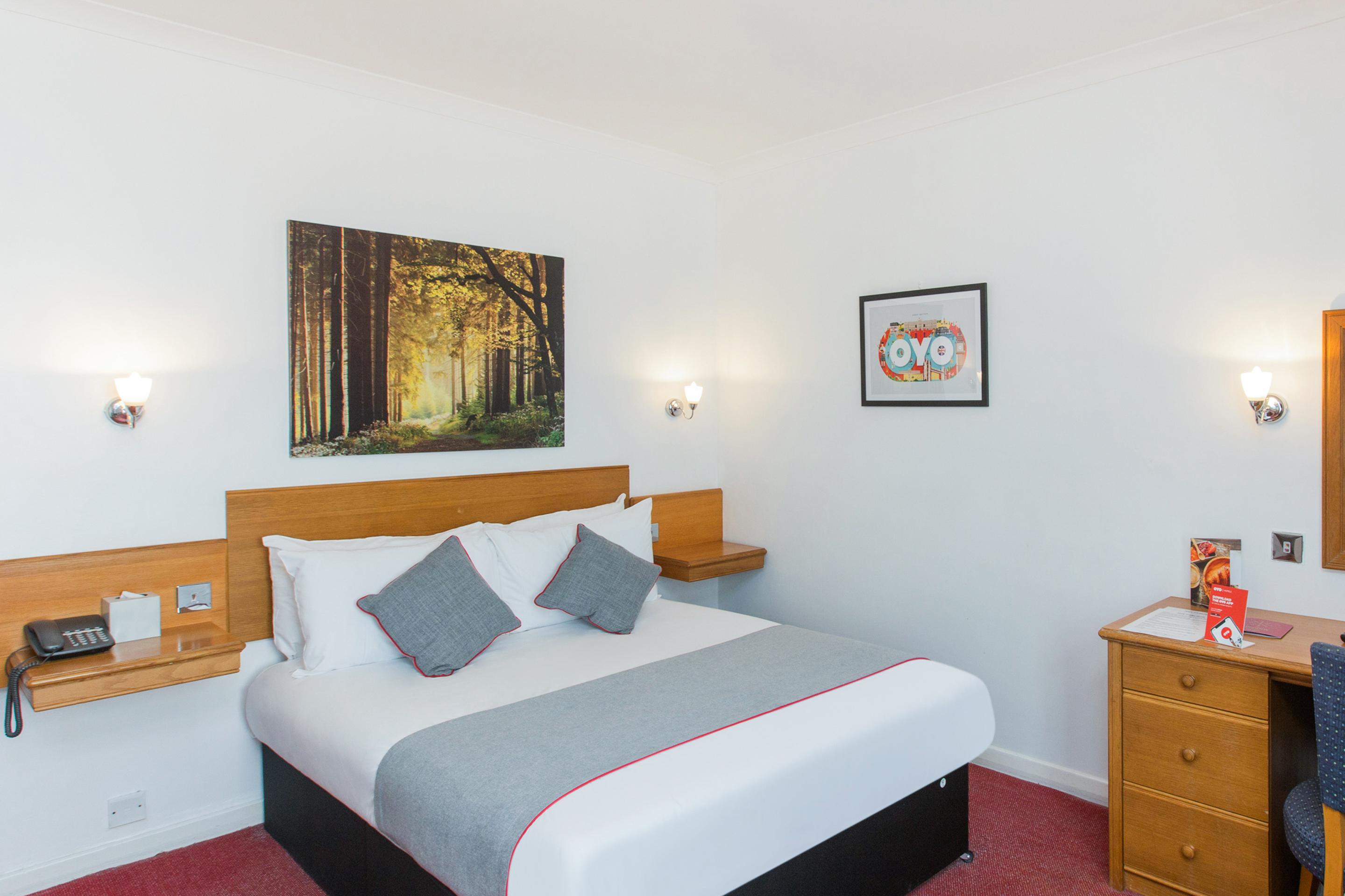 Oyo Stade Court Hotel Hythe  Dış mekan fotoğraf