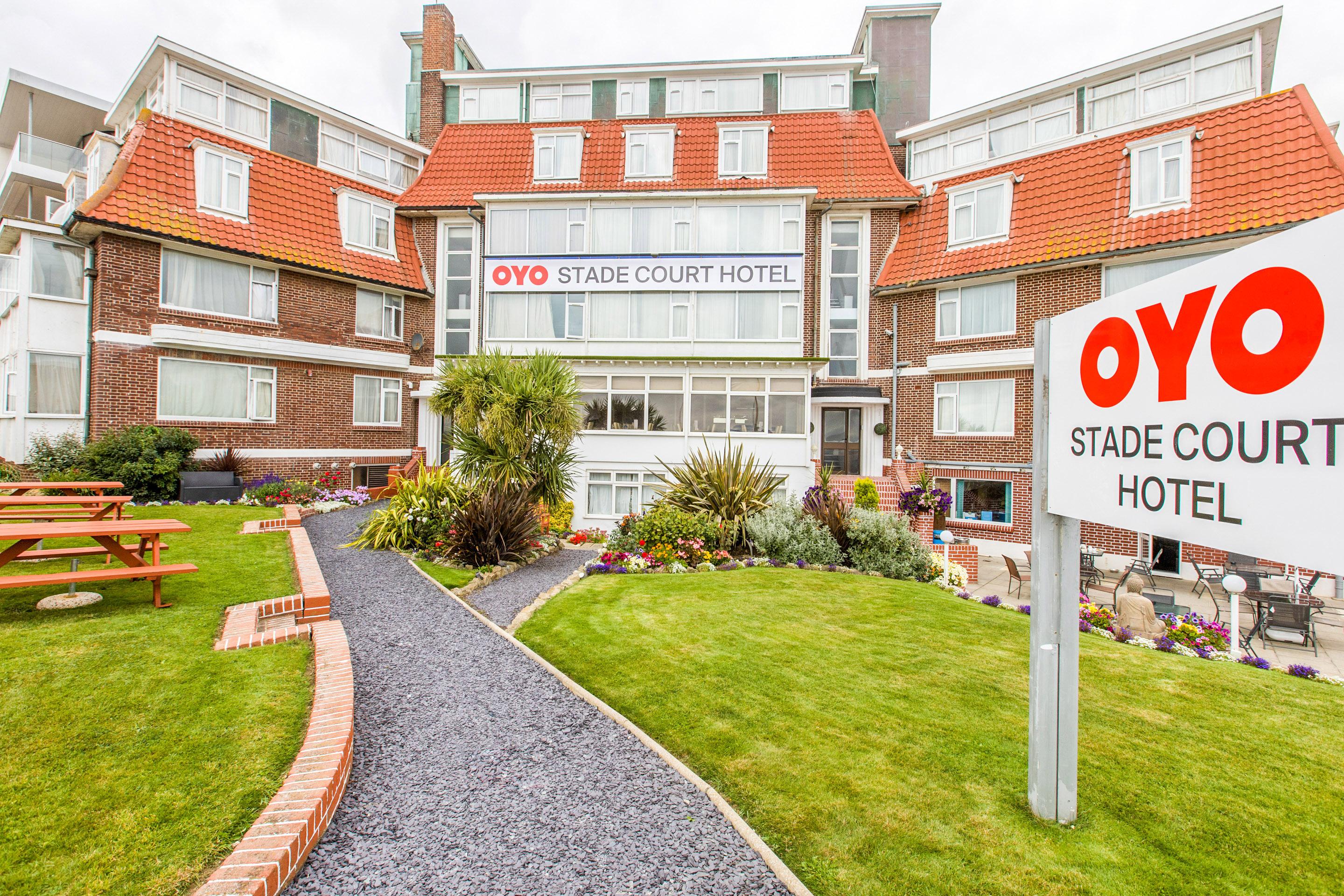 Oyo Stade Court Hotel Hythe  Dış mekan fotoğraf