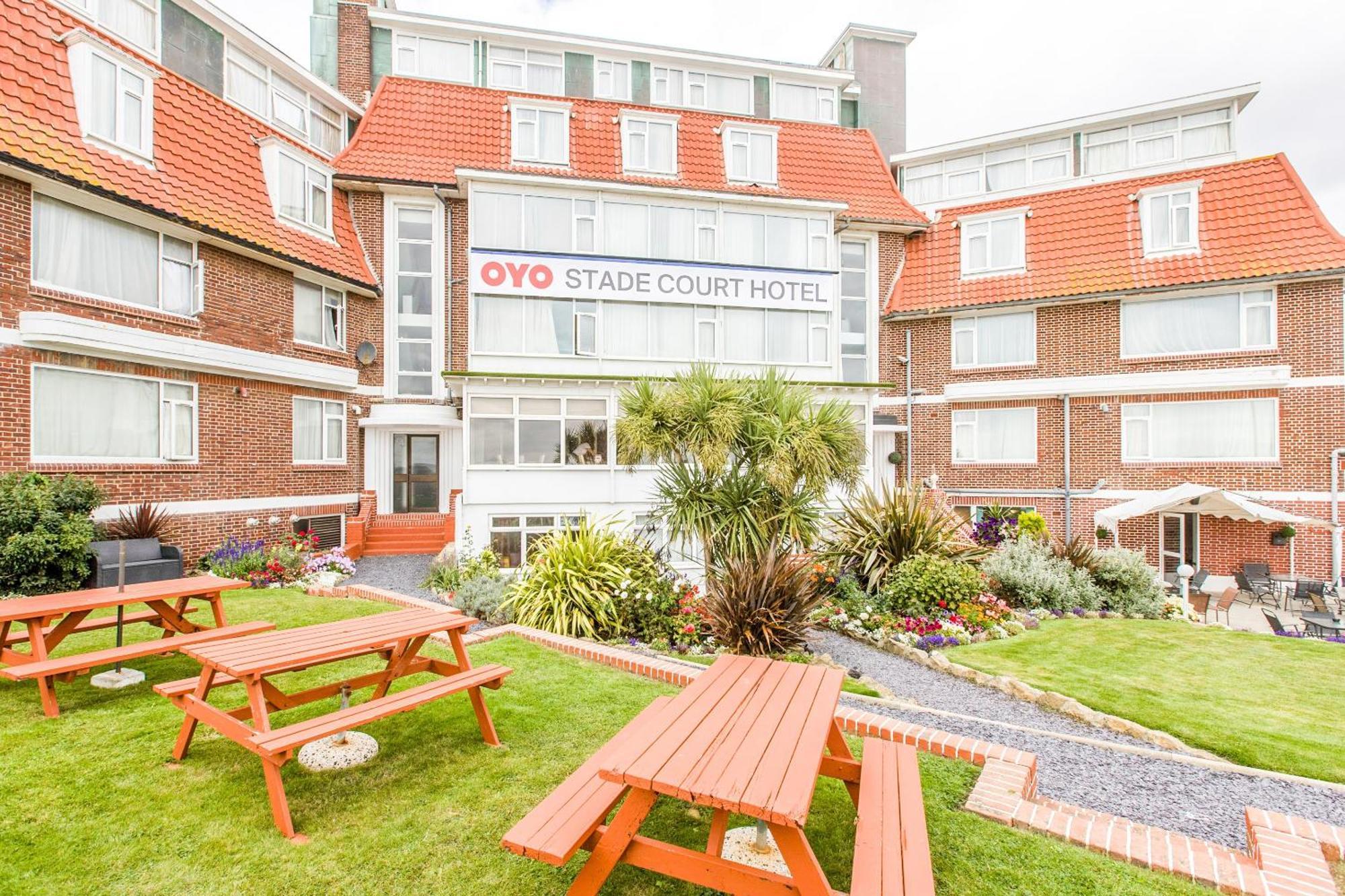 Oyo Stade Court Hotel Hythe  Dış mekan fotoğraf
