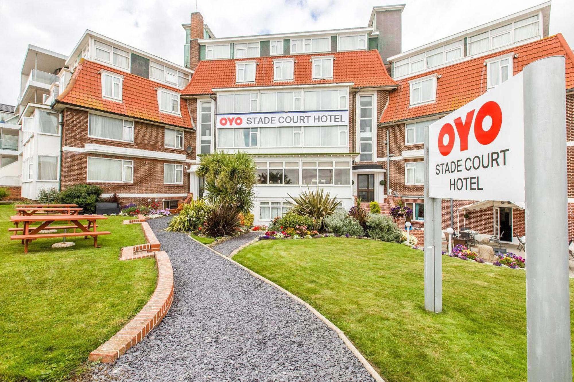 Oyo Stade Court Hotel Hythe  Dış mekan fotoğraf
